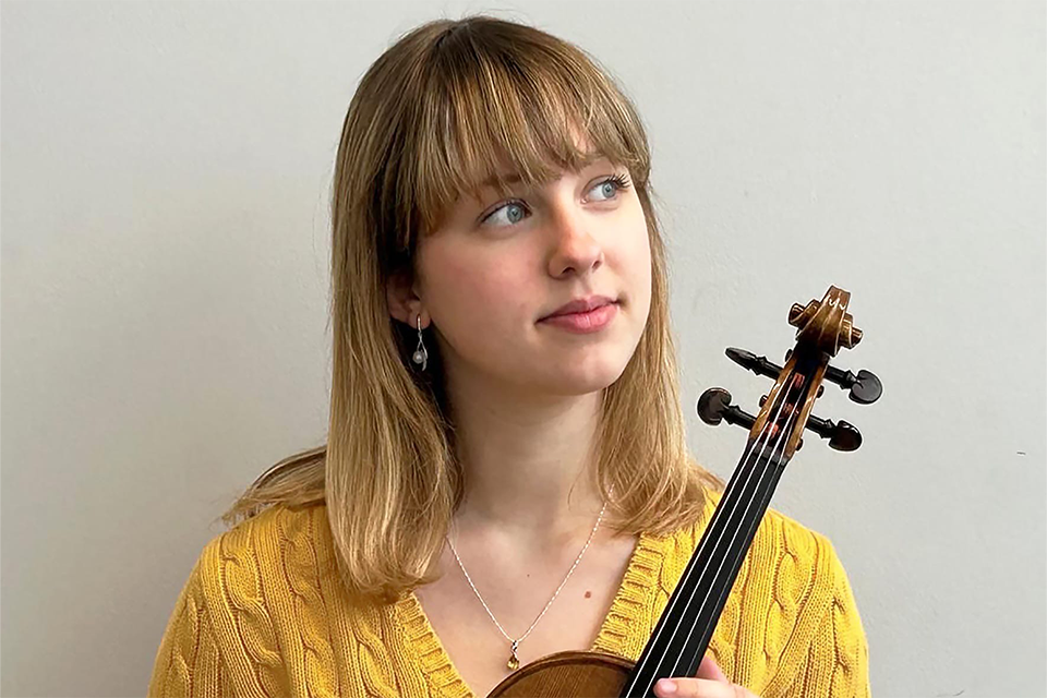 Lara Mrsnki Cernazar