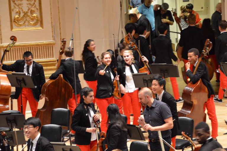 Emilia and Ella Sharpe debut at Carngie Hall in New York.