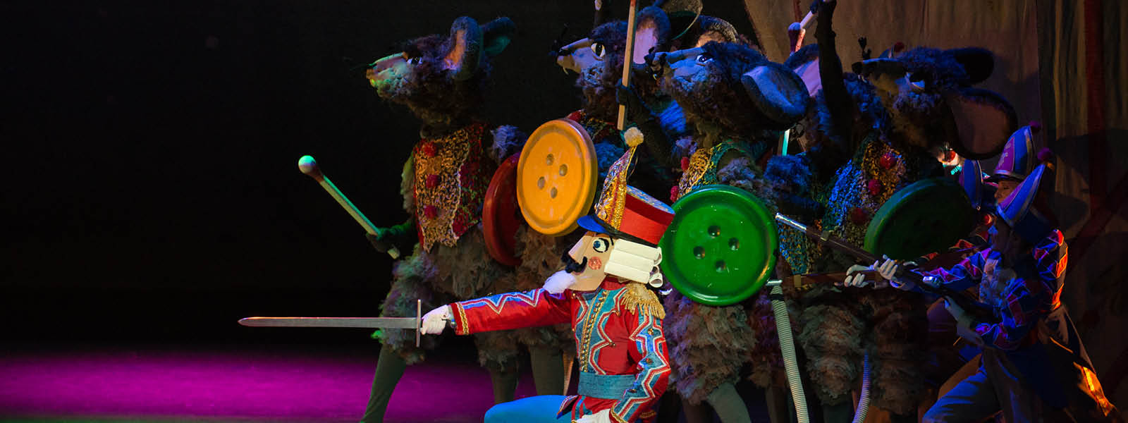 Nutcracker and mouse army