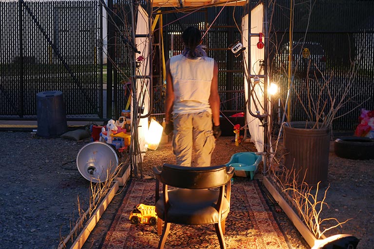 Lighting design in "Love and Depositions"