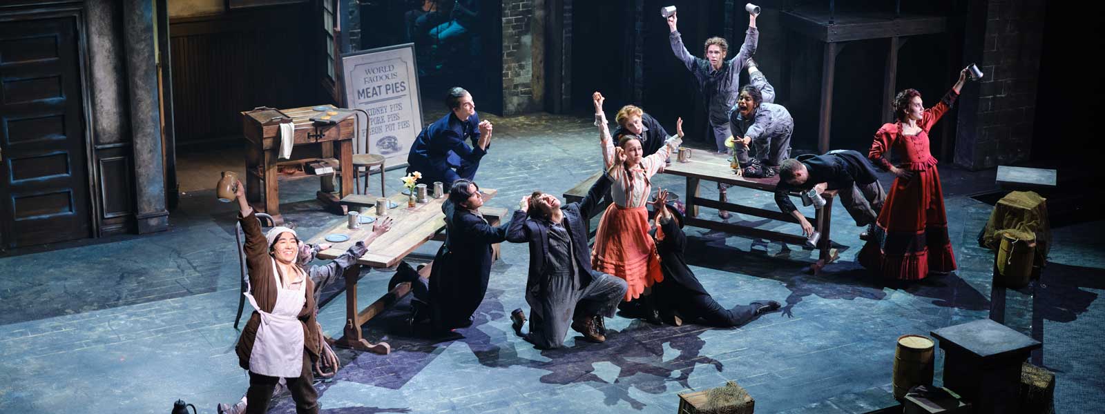 UNCSA Drama production of "Sweeney Todd" directed by Lo Feliciano Ojeda / Photo: Wayne Reich 