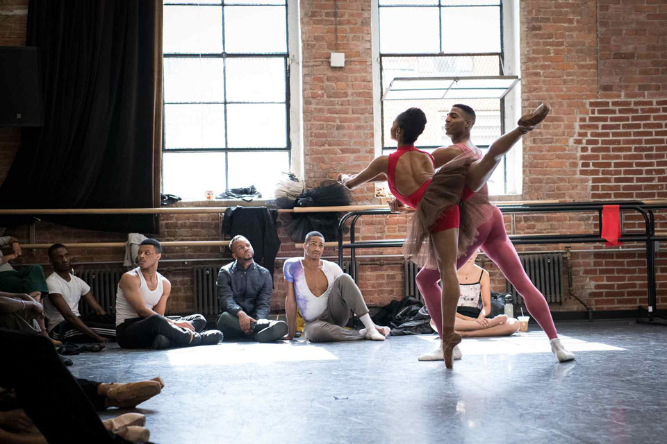 UNCSA students and DTH company artists Alexandra Hutchinson and Derek Brockington / Photo: Cherylynn Tsushima