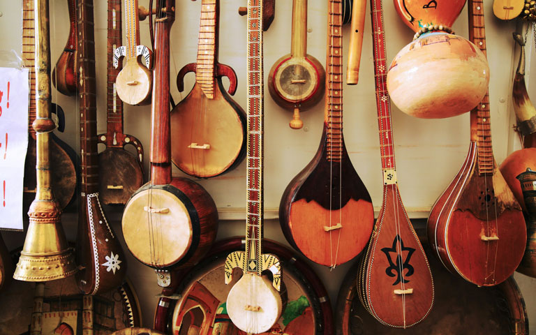 american roots instruments